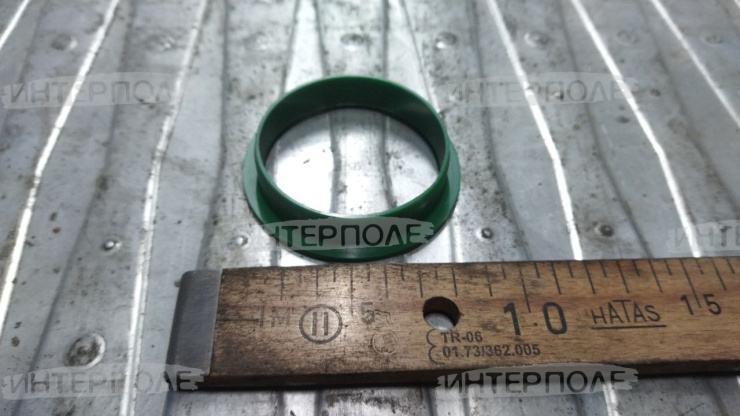 Втулка распорная подшипника ступицы сеялки John Deere (К)