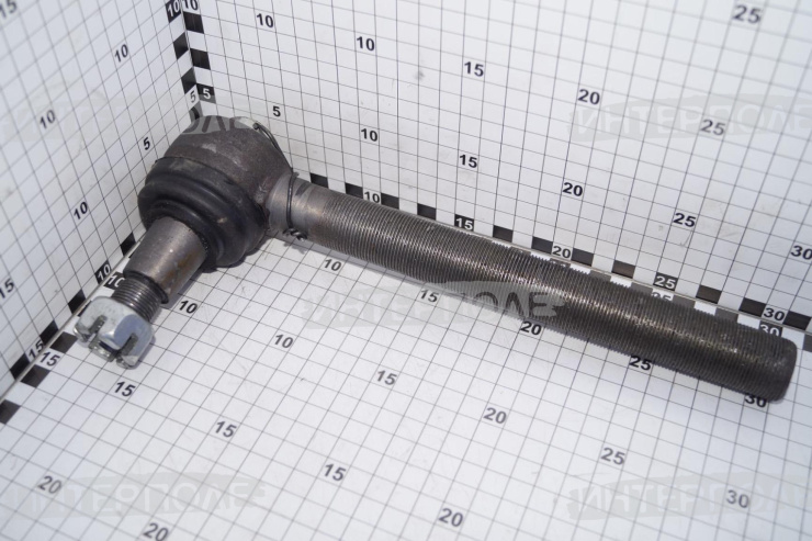 Наконечник правый (26мм,правая резьба) МТЗ-1221 