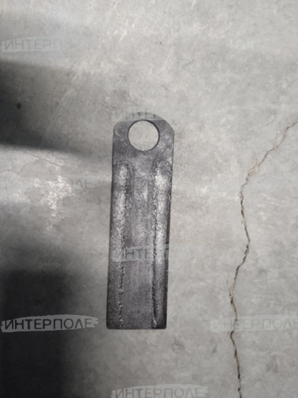 Нож ротора измельчителя (d-25 4,0х50х180) стар.обр. Есиль-740, КЗС-812,Есиль-760,КЗС-1218,Есиль-750,КЗС-10К Гомсельмаш