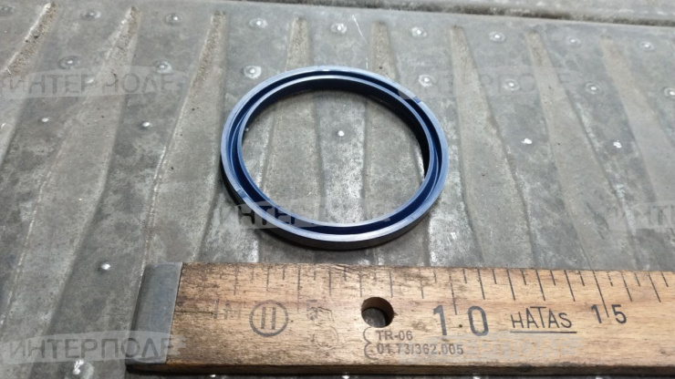 Сальник John Deere