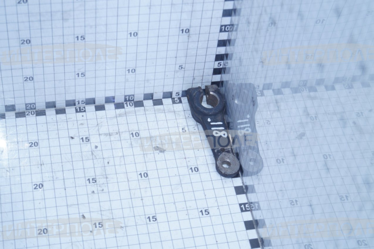 Рычаг тяги правый Т-16