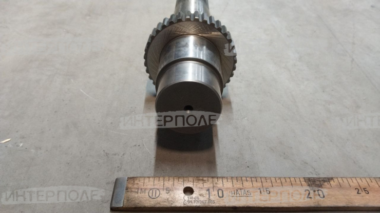 Вал ведущий редуктора John Deere (9570STS,9670STS,9770STS,9870STS,S660,S760,S770)
