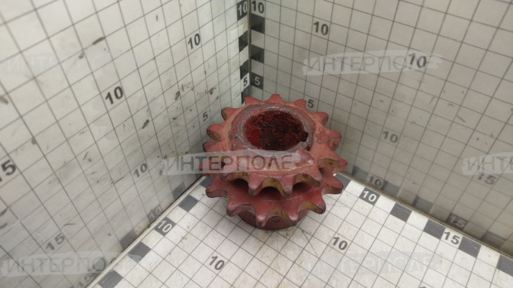 Звездочка (z=15, z=13 d вала 29,4)