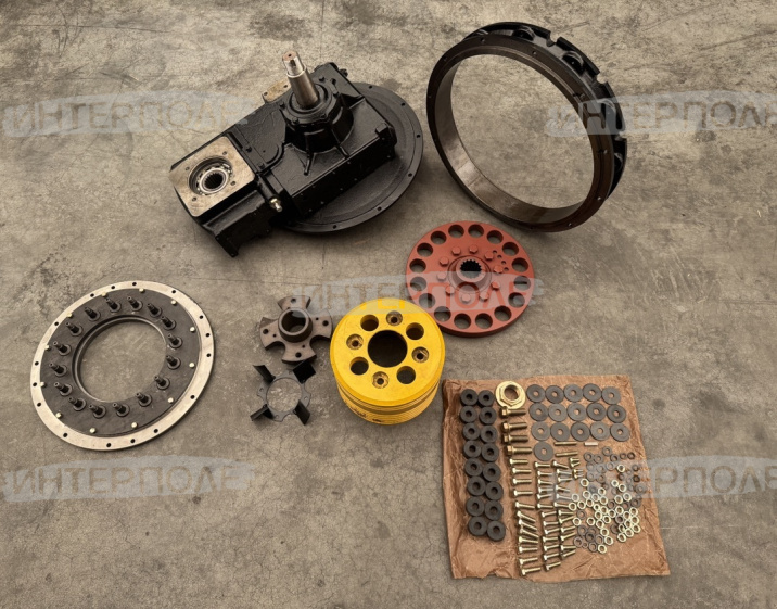 Установка главного привода КЗС-1218 Гомсельмаш