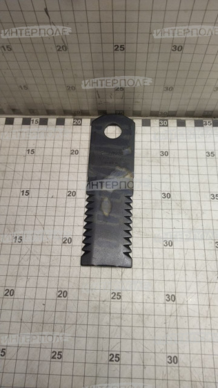 Нож измельчителя (d-20 4,0х50х173) зубчатый, Claas, MWS