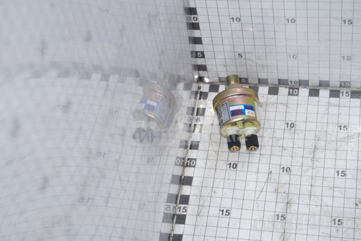 Датчик давления масла Cummins 6LTA-8.9 ACROS М10х1