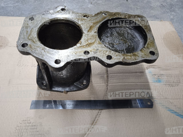 Стакан коробки передач Есиль-730,КЗС-7 ,КСК-100,КСК-600 Гомсельмаш