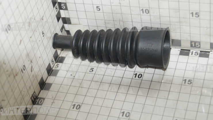 Чехол тяги включения раздаточной коробки МТЗ