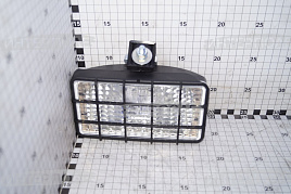 Фара рабочая прямоугольная с решеткой Акрос, Вектор (12В)