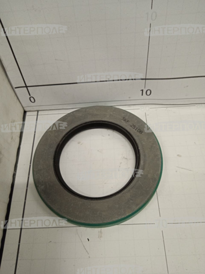 Сальник John Deere