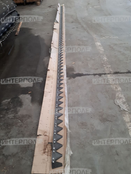 Нож правый левый в сборе без головок(4,5х2)м жатки MacDon