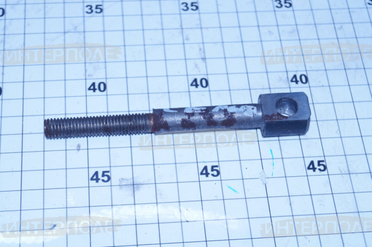 Серьга тормозка Т-150 в сборе