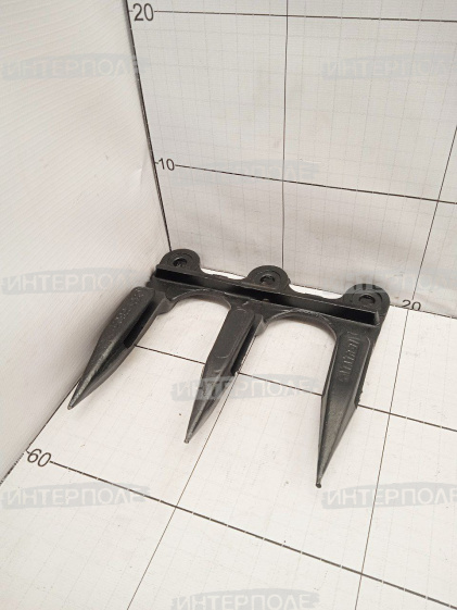 Палец тройной Claas