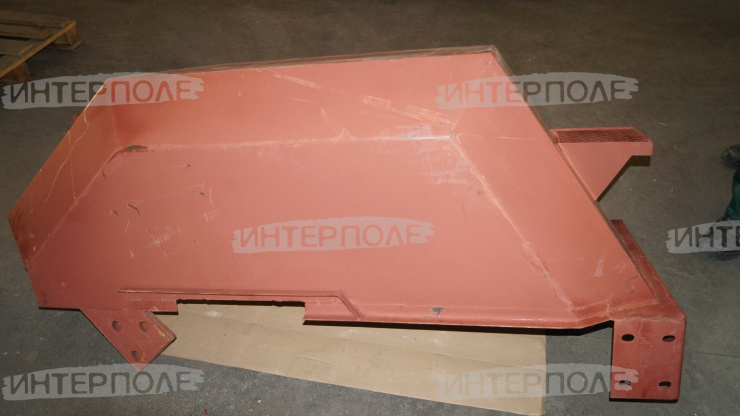 Крыло заднее левое (квадратное) К-700, К-701