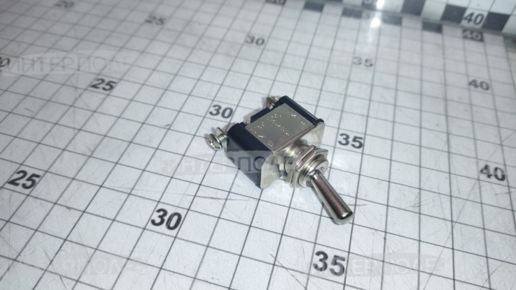 Переключатель (тумблер) 3-контактный с гайкой