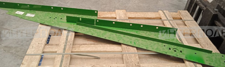 Щека (без уплотнения) John Deere (9470STS; 9 570STS; 9670STS; 9770STS; 9870STS; S560; S690) Аргентина