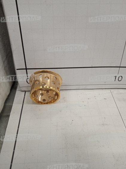 Втулка с буртиком Claas (Jaguar) 