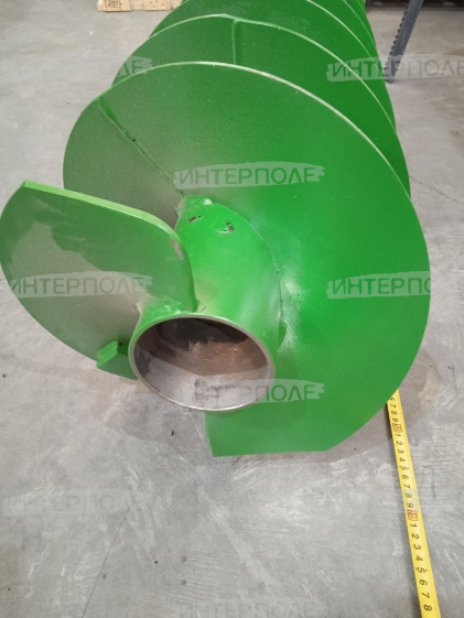 Шнек вертикальный (Т550,Т560,Т660,Т670,W540,W550,W650,W660) John Deere