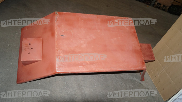 Крыло заднее правое (квадратное) К-700, К-701