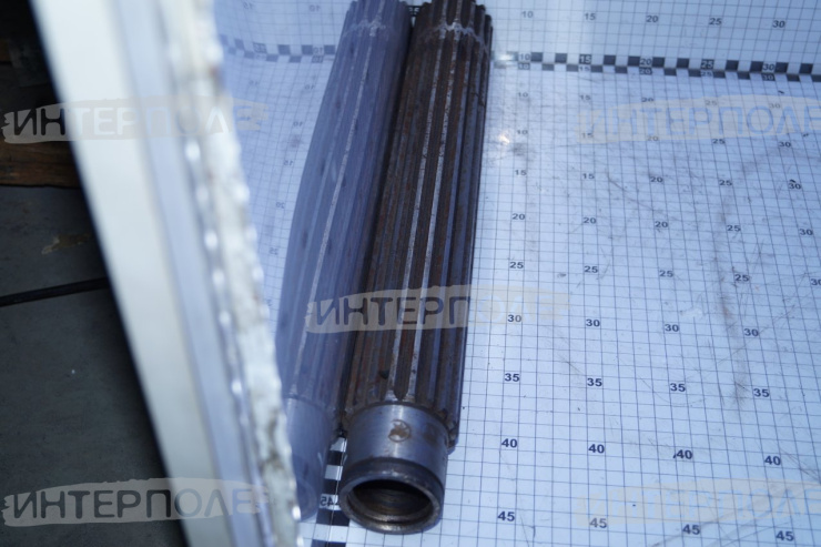 Вал первичный под реверс или ХУМ ДТ-75