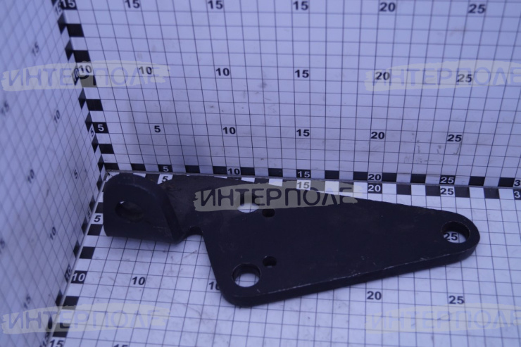 Кронштейн левый, Р