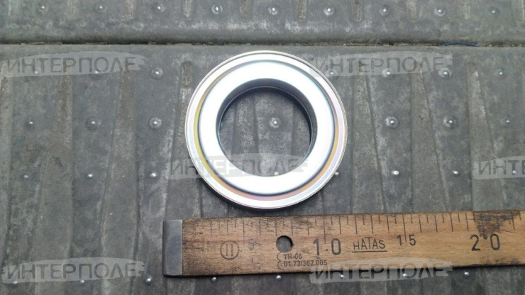 Сальник John Deere