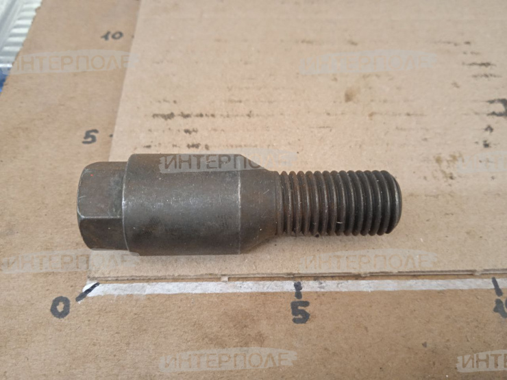 Винт-фиксатор редуктора молотильного барабана Есиль-760,КЗС-1218 Гомсельмаш