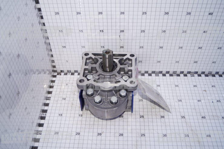 Насос НШ- 32М-4 плоский правый (чугунный корпус) МТЗ-1221, КамАЗ, ДОН-680/М (Гидросила/БЕЛАР)