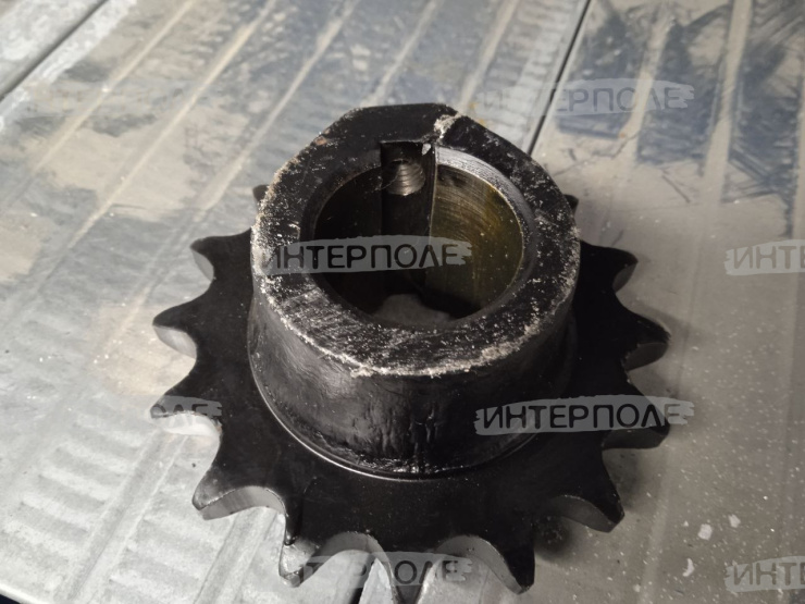 Звездочка (z=16, t=19,05, d=35) редуктора бункера Есиль-760,КЗС-1218,Есиль-730,КЗС-7,Есиль-740,КЗС-812,Есиль-750,КЗС-10К Гомсельмаш