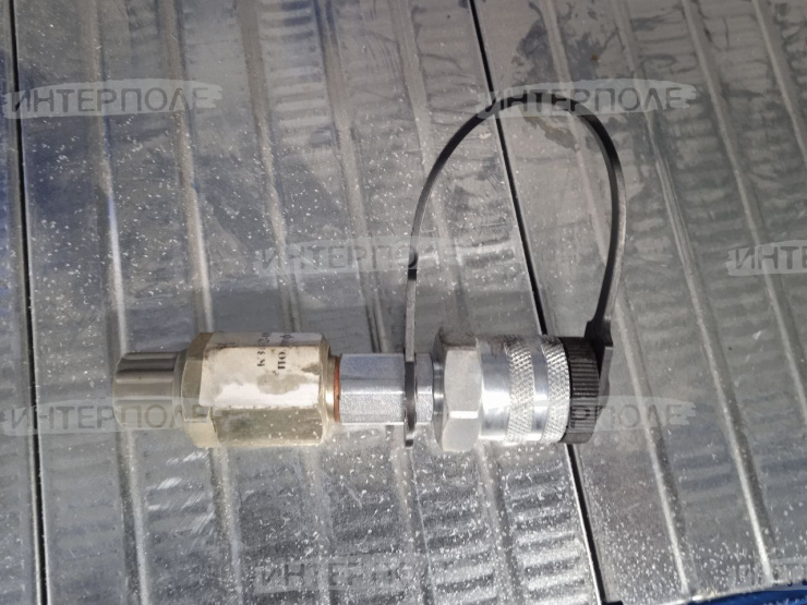 Полумуфта внутр.(молотилка-жатка,М16х1,5 мама, черная) Есиль-760,КЗС-1218,Есиль-750,КЗС-10К Гомсельмаш