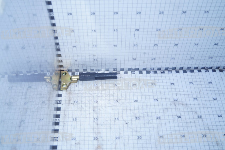 Винт регулировочный с гайкой ДТ-75