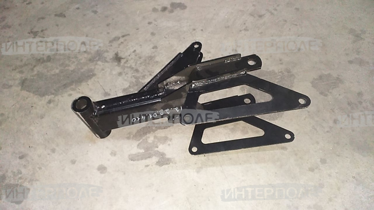 Рычаг натяжника привода молотилки до 2013 г. Акрос