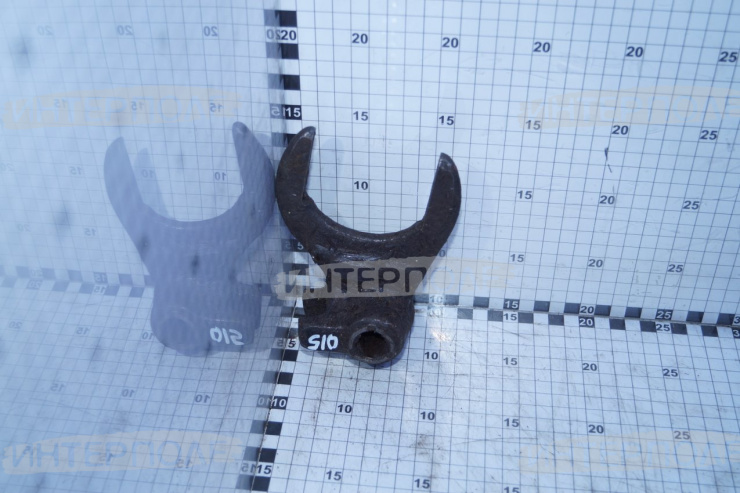 Вилка переключения заднего хода ДТ-75