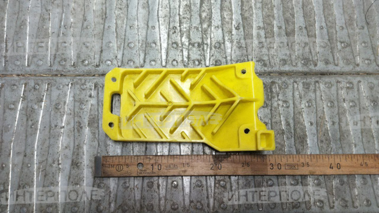 Пластина (600series,616R,616F,618R,618F,620R,620F,622R,622F,625,625F,625R,630,630F,630FD,635F,635FD,640FD,645FD,730FD,735FD,740FD,745FD) John Deere