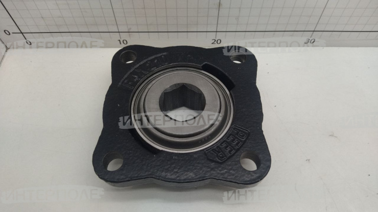 Подшипник с корпусом John Deere (9570STS,9670STS,9770STS,9870STS,S660,S760,S770)