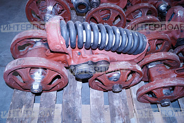 Каретка подвески в сборе ДТ-75 (Незаправленная, все новое кроме балансиров!)