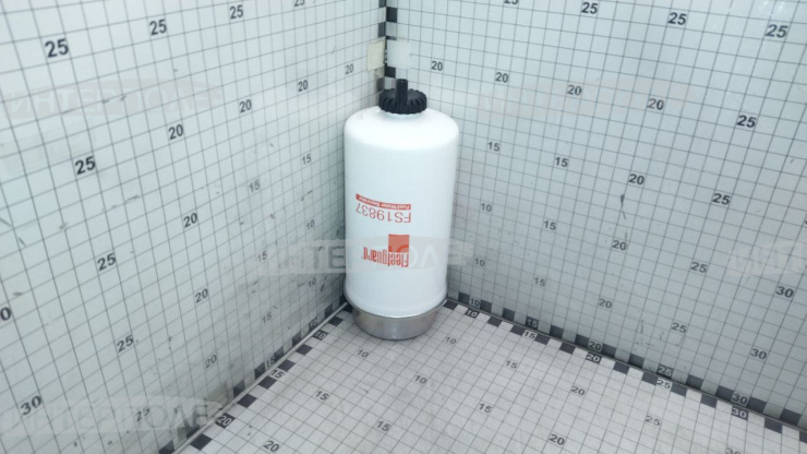 Фильтр-сепаратор топл. John Deere,JCB (533-105, 535-95, 536-60/70, ТМ310(AGRI/WM/S) (FLEETGUARD)