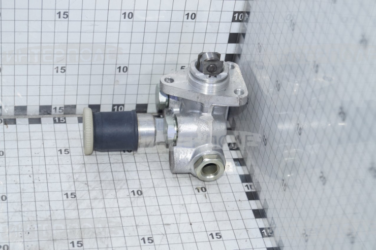 Насос подкачивающий Д-245/260/442 (ЯЗДА)