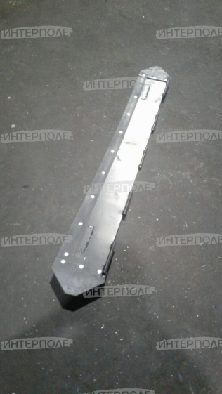 Щиток уплотнения переходной рамки наклонной камеры Дон-1500Б, Акрос-530/585/590/595 (до 11.2013 г.)