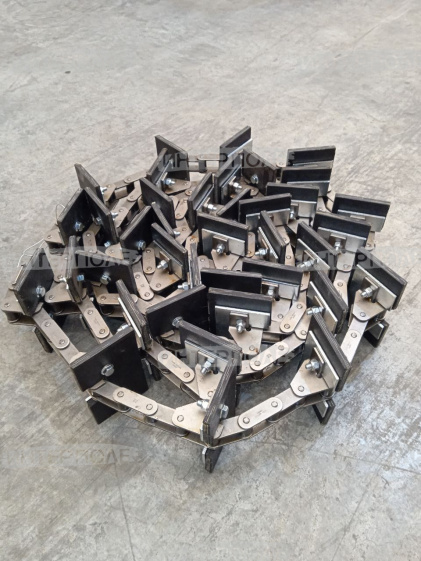 Транспортер зернового элеватора цепной (37 звеньев) New Holland, Case(TC5080)