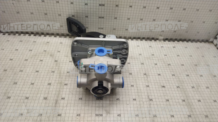 Кран тормозной 2-х секционный главный нов.обр. с педалью КАМАЗ-ЕВРО (SORL)