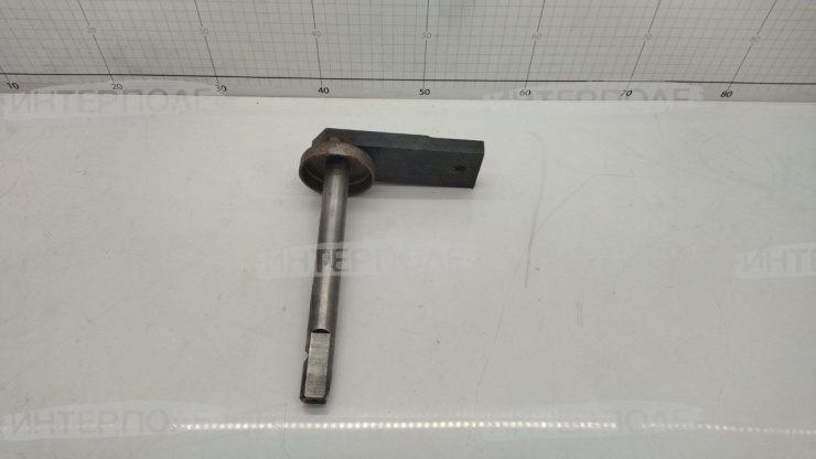 Вал диска сошника (750A, 1590, 1890, 1895, 1560, 1835) John Deere