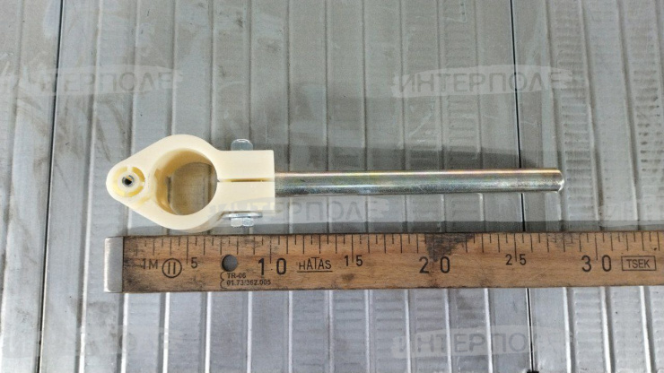 Палец шнека жатки (630A, 640A, 645A,630B, 640B, 645B,630C, 640C, 645C,1000,900) John Deere