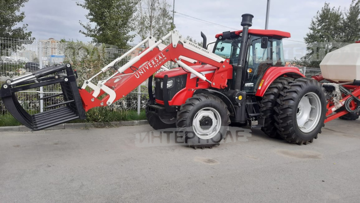 Трактор колесный YTO-X1304 (Погрузчик Универсал Premium с джойстиком, задние спаренные колеса)