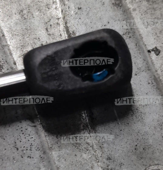 Упор газовый John Deere Оригинал