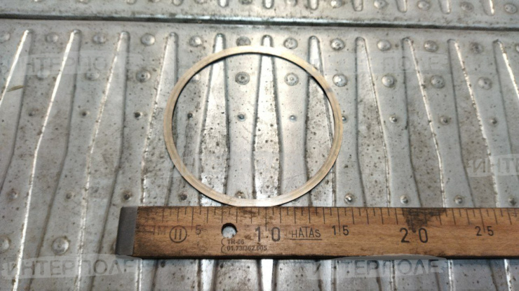 Кольцо пружинное (6620,6622,7720,7721,8820,9400,9410,9500,9510,9550,9560,9600,9610,9650,9660,C670,CTS,CTSII,S430,S440,T550,T560) John Deere Оригинал