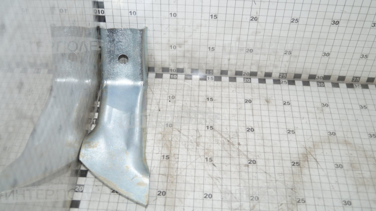 Чистик правый ЛДГ (СТС)