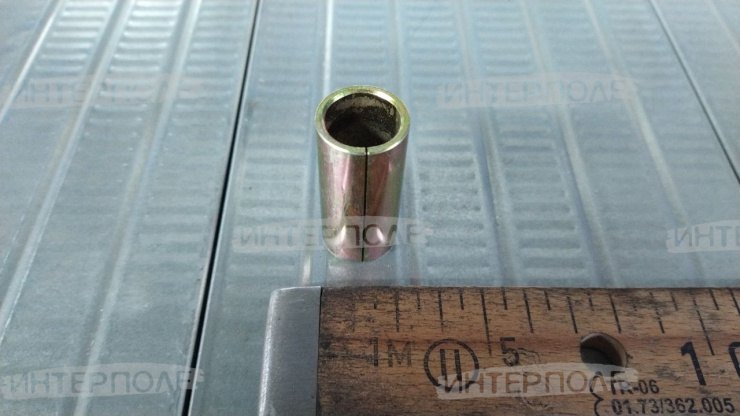 Втулка John Deere (9570STS,9670STS,9770STS,9870STS,S660,S760,S770,T550,W540,W550,W650)