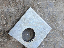 Шайба квадратная бича молотильного барабана John Deere (T550,W540,W550,W650)