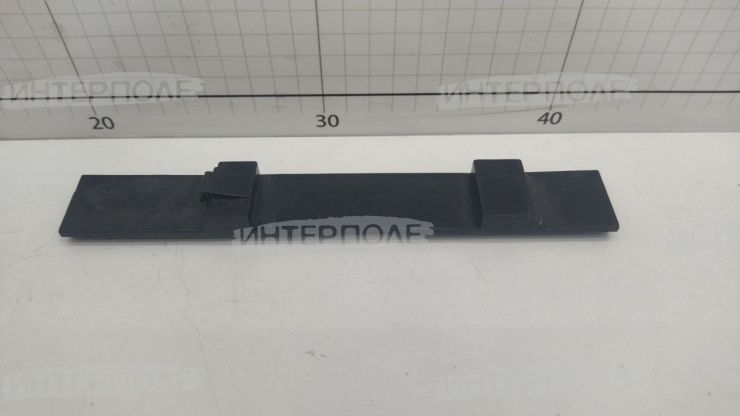 Направляющая цепи привода мотовила пластмассовая John Deere (600 Series,930D,936D,S660,S760,S770)